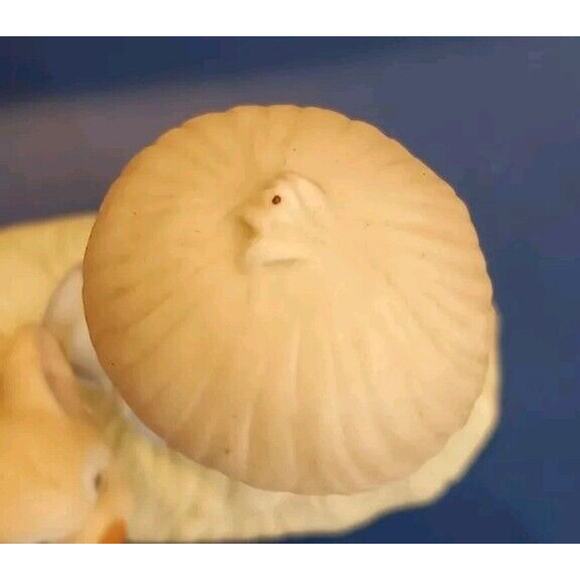 Vtg 1979 Jonathan & David Enesco Precious Moments Boy Running Dog Figurine - Picture 10 of 13